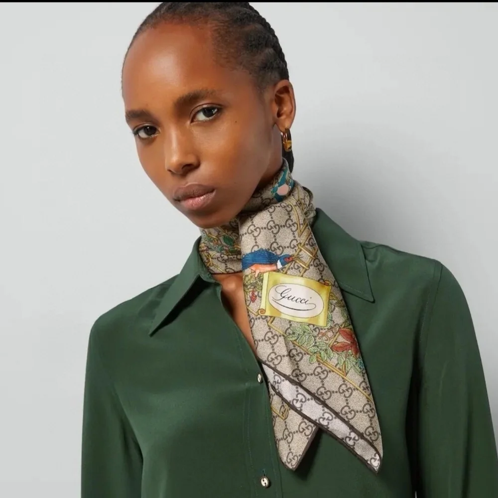Floral Patterned Brown Scarf - Picture 2 of 13